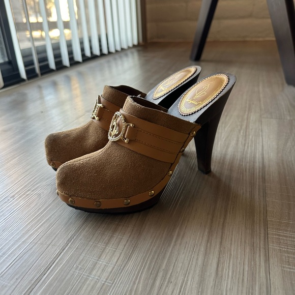 Baby Phat Clogs - Picture 2 of 8